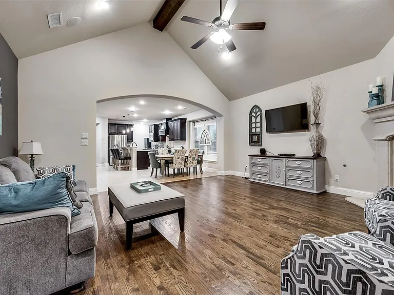 1213 Wedgewood Dr — Photo 16