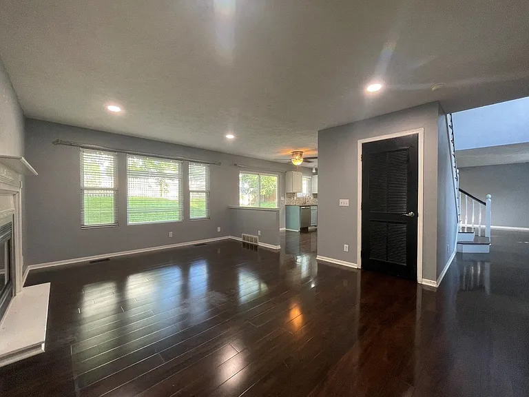 2930 Blackhawk Dr — Photo 13