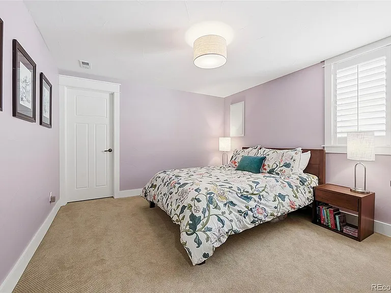 803 S Clarkson St — Photo 20