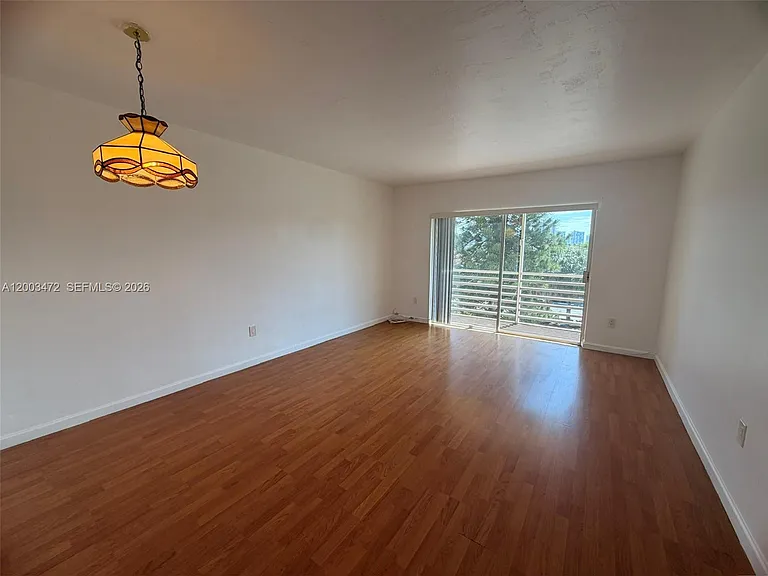 20200 NE 27th Ct #35 — Photo 5