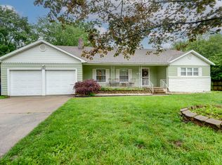 2332 S Clay Ave, Springfield, MO 65807