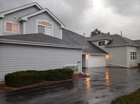 4th image of 9523 Lenox Ln