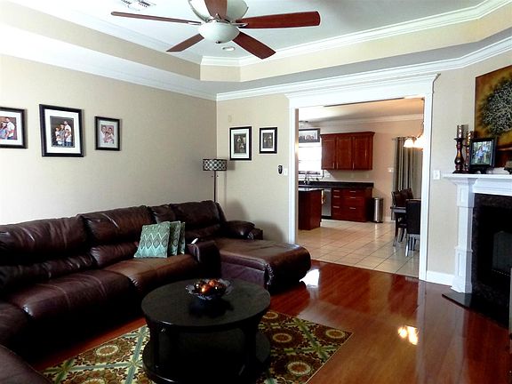 3rd image of 308 Mandalay East Dr