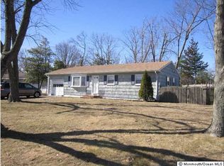 108 Mount Ln, Toms River, NJ 08753