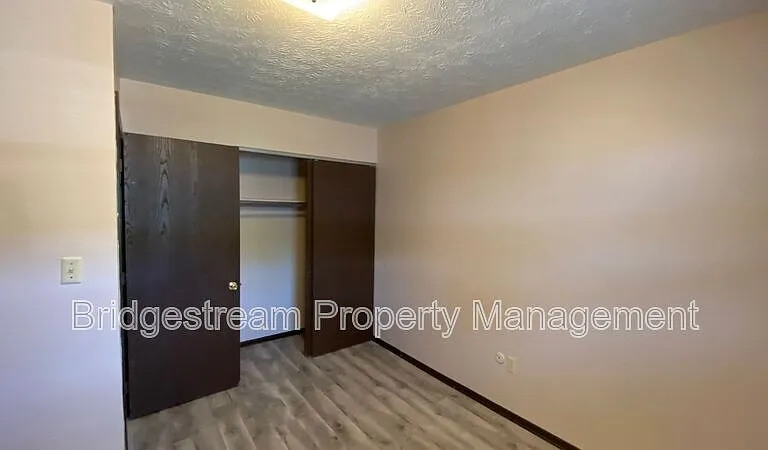 51 Candlewood Ct — Photo 11