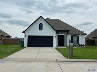 225 Carriage Way, Thibodaux, LA 70301