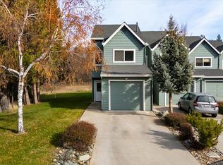 1434 Kingston Rd, Mount Shasta, CA 96067