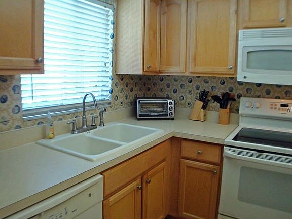 4th image of 3739 Lake Bayshore Dr
