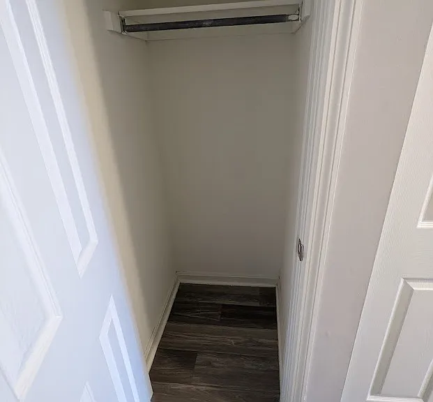 Spinnaker Cove Apartments — Photo 8
