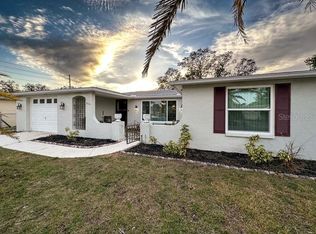 9011 Lunar Ln, Port Richey, FL 34668