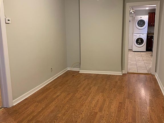 5th image of 100 Harty St