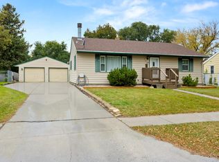 705 20th St S, Fargo, ND 58103