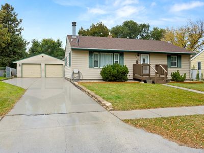 705 20th St S, Fargo, ND, 58103