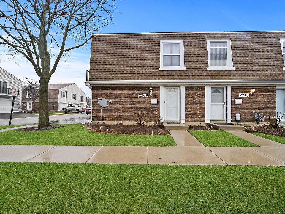 1st image of 2209 Dorchester Ct #68