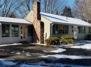 28 Surrey Cir, Southington, CT 06489