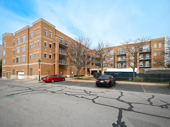 1 S Lincoln Ave APT 310, Lombard, IL 60148