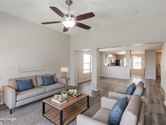 5th image of 3505 Vicki Ln