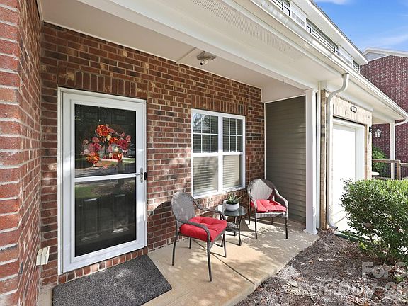 4th image of 8413 Summerford Dr