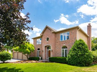 207 E Ryan Ct, Arlington Heights, IL 60005