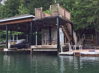215 Mountwood Dr, Huddleston, VA 24104
