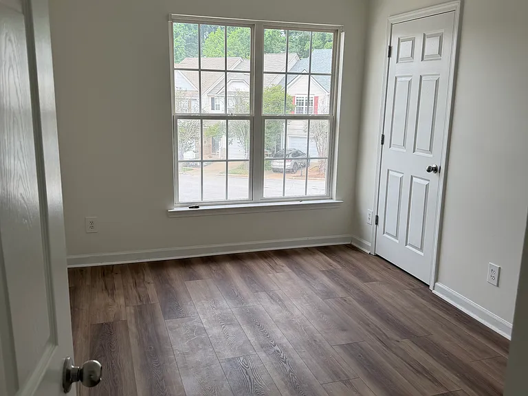 4909 Vireo Dr — Photo 4