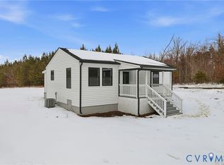 7625 Venable Rd, Kents Store, VA 23084