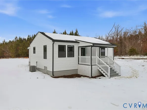 7625 Venable Rd, Kents Store, VA 23084