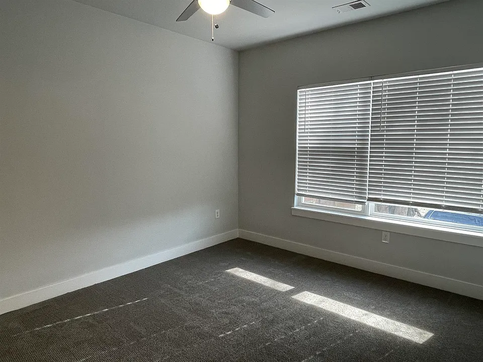 110 Weisser Ave #102