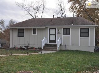 2508 NW Salem Ct, Blue Springs, MO 64015