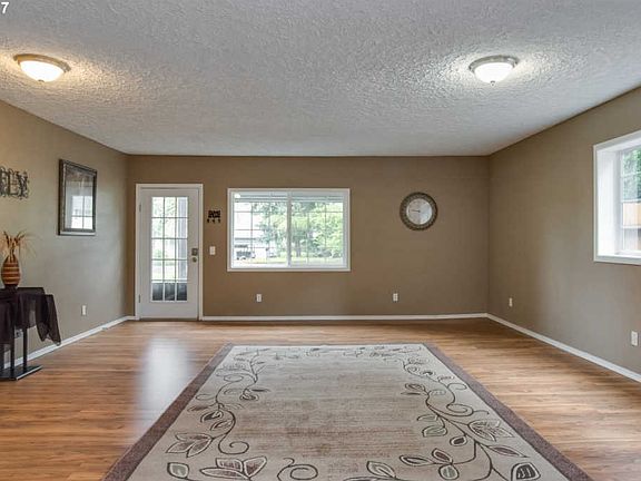 4th image of 6801 NE 60th St