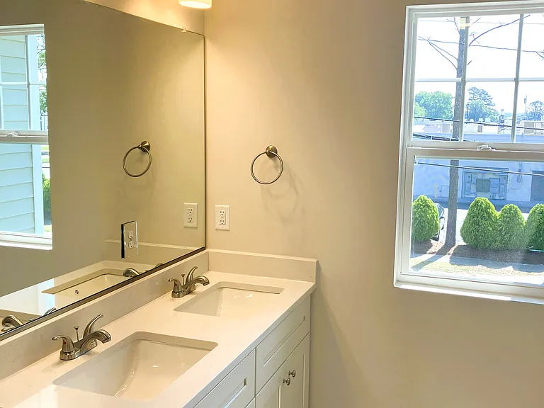 Full bathroom