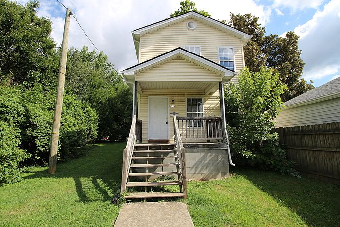 1st image of 625 E Hill St #2