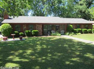 6820 Azalea Dr, Little Rock, AR 72209