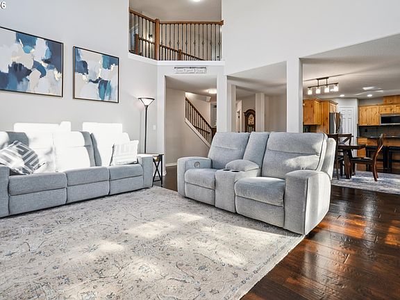3rd image of 2137 N Legacy Dr