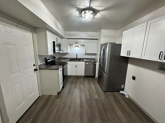4th image of 1219 Cora Ln #Dabc8062e