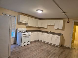 271 Elm St, Woonsocket, RI 02895