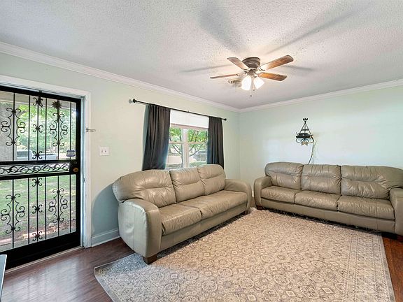5th image of 113 Lakeshore Dr