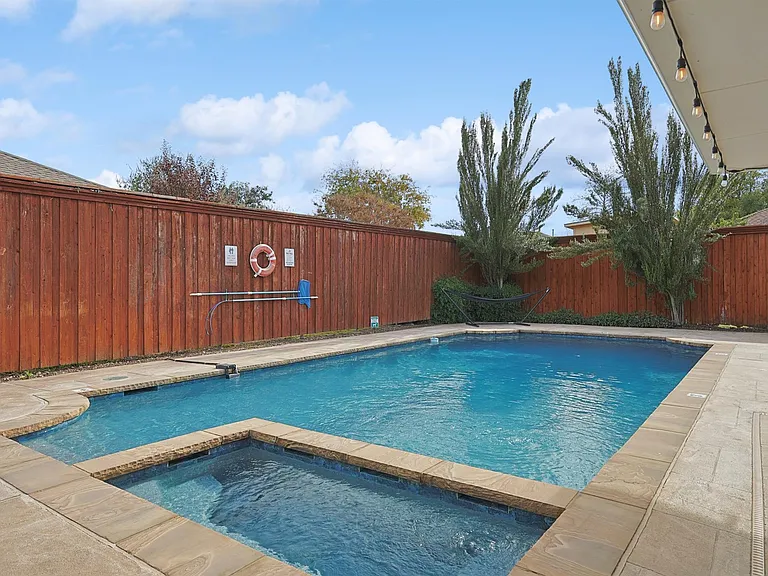 812 Green Brook Dr — Photo 51