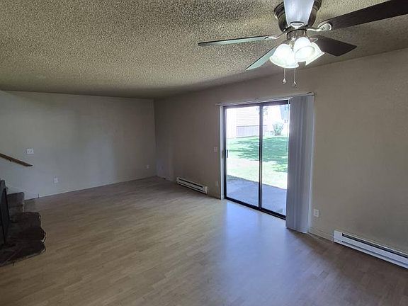 5th image of 3285 Canyon Dr Unit 6