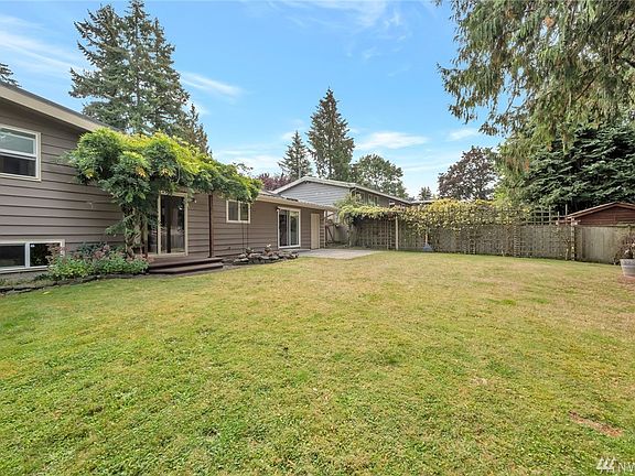 3rd image of 107 153rd Pl NE