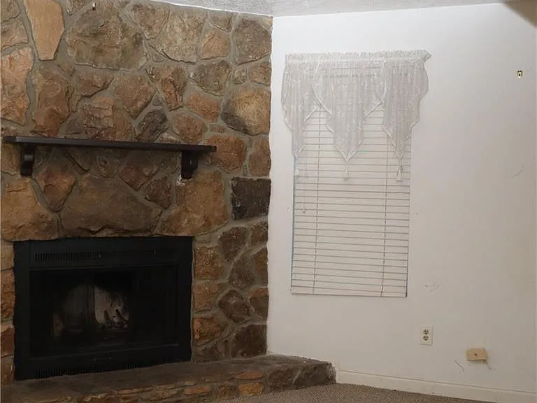 2995 Meadow Wood Ct — Photo 6