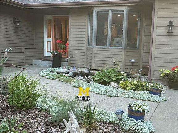 2nd image of 17871 N Fruitport Rd