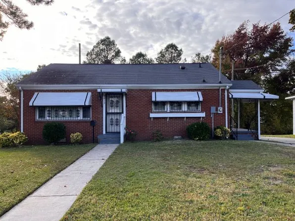 1612 Lincoln Dr, Greenville, NC 27834