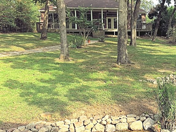 4th image of 699 Farr Shores Dr