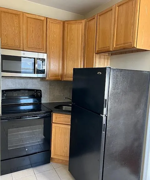 1325 Ellsworth St #3R — Photo 1
