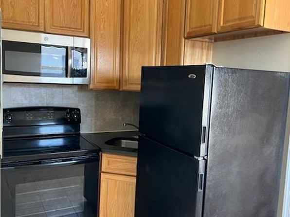 1325 Ellsworth St APT 3R
