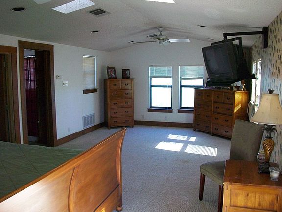 5th image of 5609 Baylor Ave