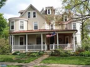 1st image of 374 Maple Ave