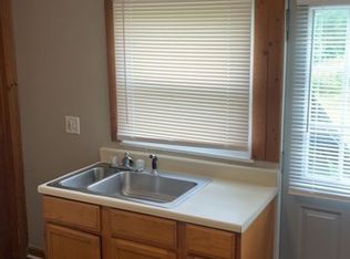911 Freedom St, Toledo, OH 43605