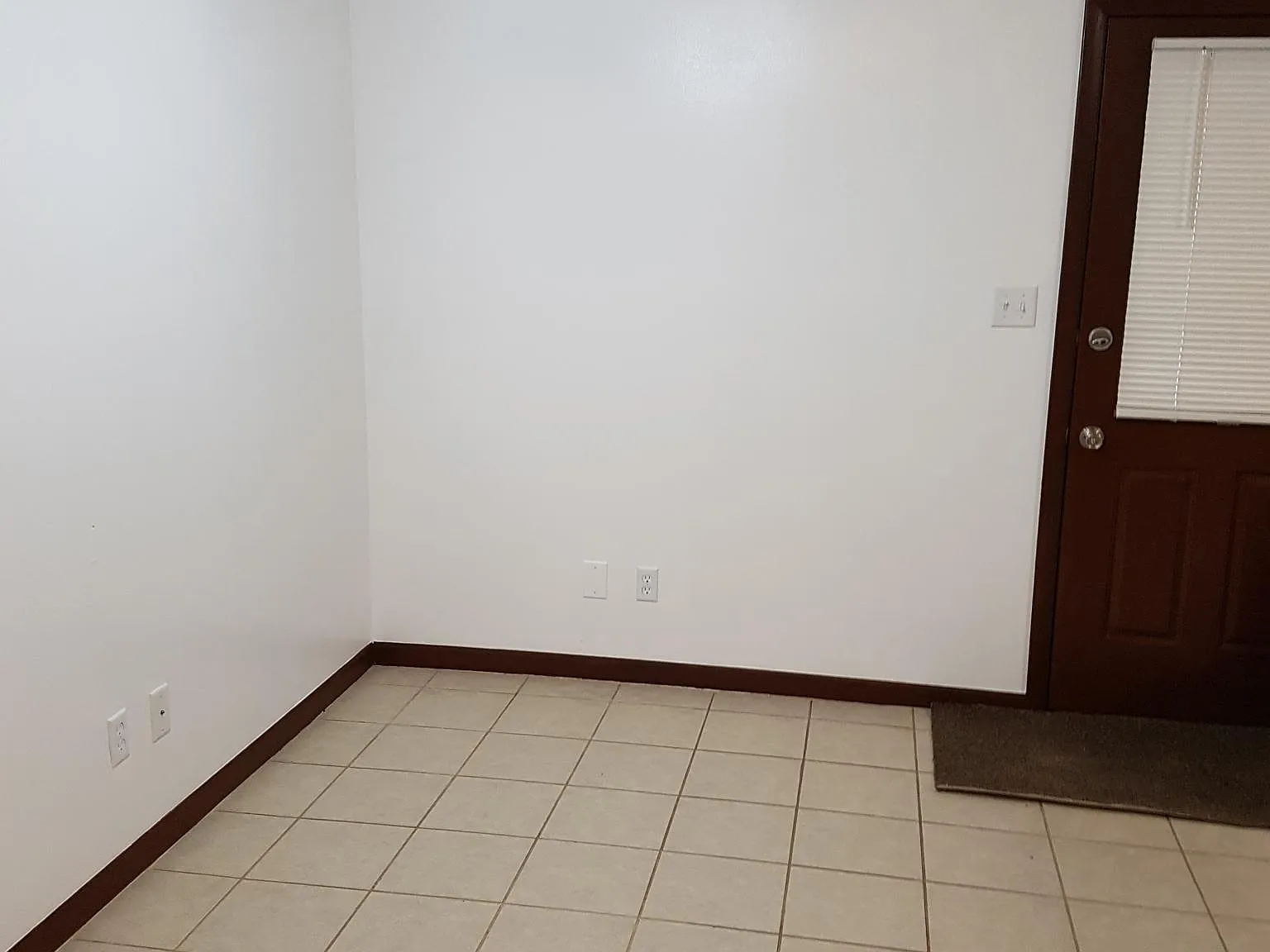 2 bed, 1.5 bath, 1242 sqft, $1,500 — Photo 4